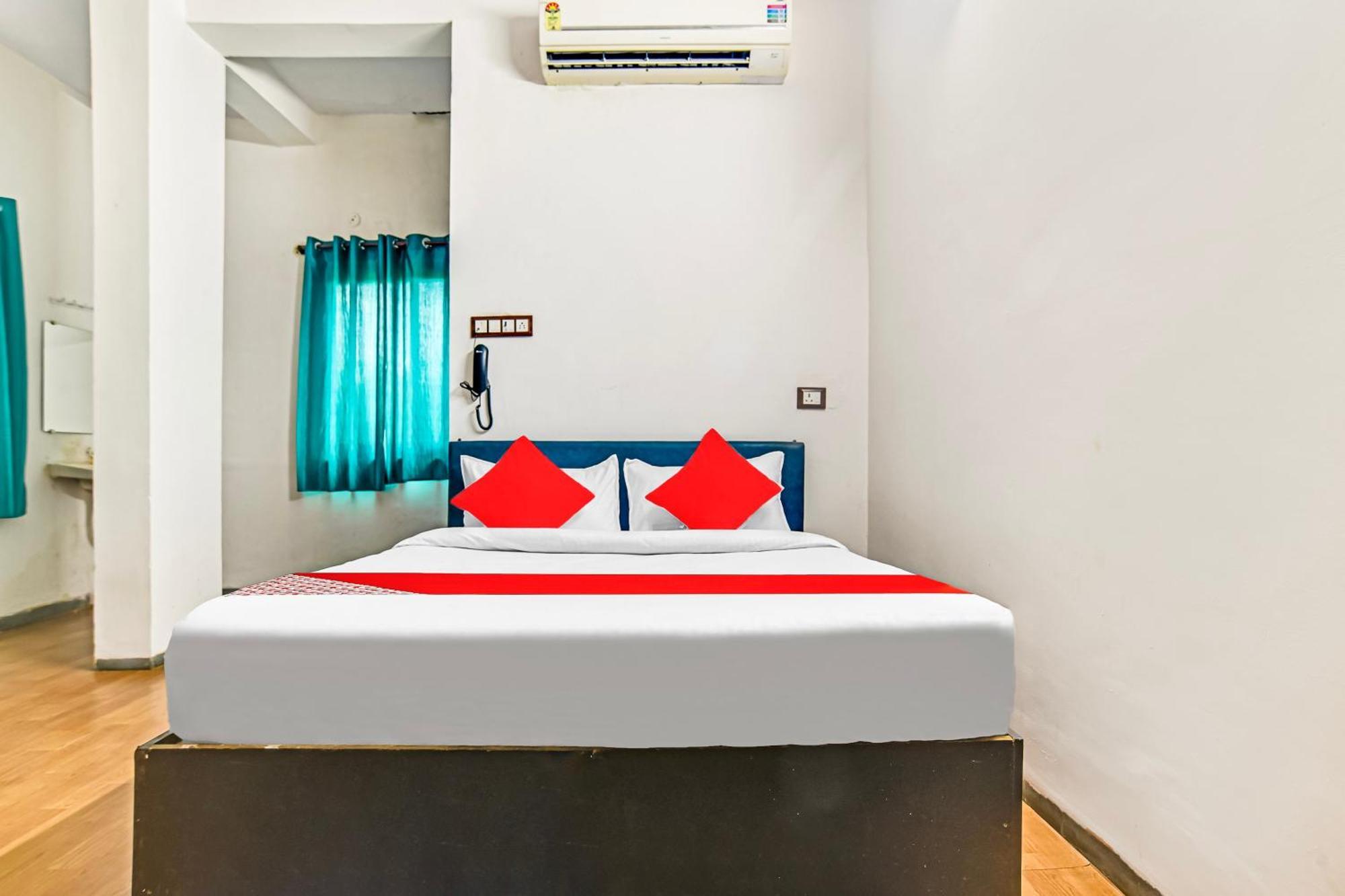 Oyo Flagship Hotel Shree United Индор Екстериор снимка